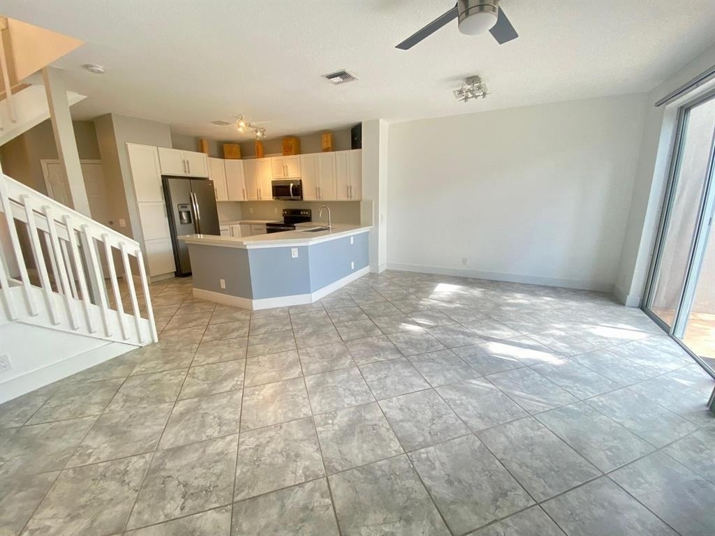791 Nw 42nd Place - Photo 8
