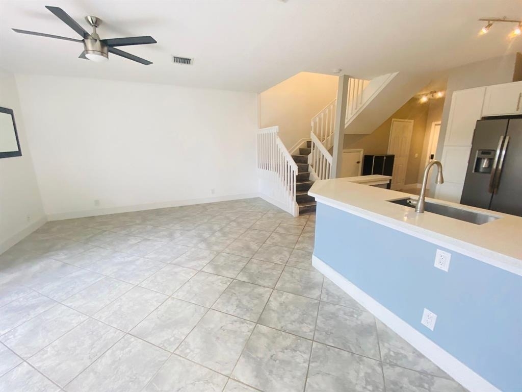 791 Nw 42nd Place - Photo 9