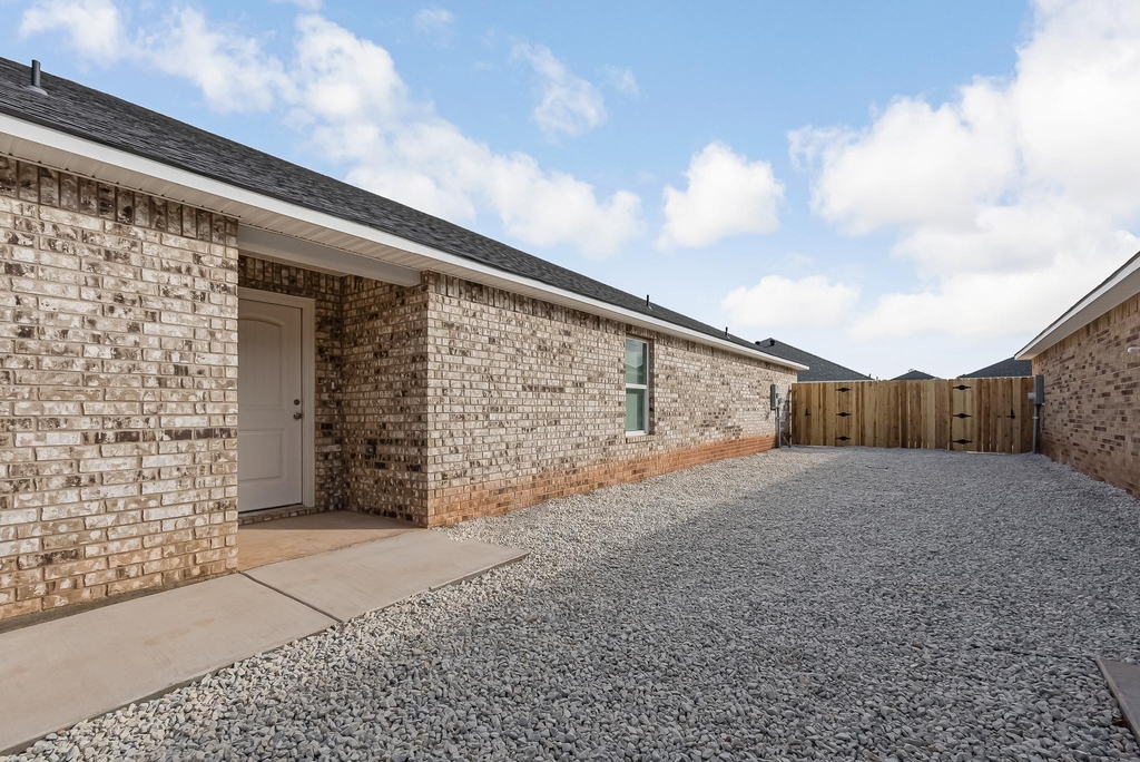 2635 Baron Avenue - Photo 2