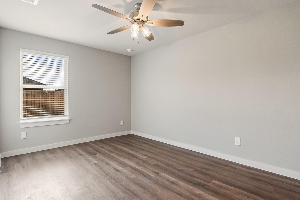 2635 Baron Avenue - Photo 14