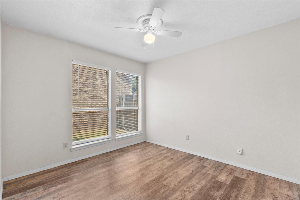 1908 Treehouse Lane - Photo 13