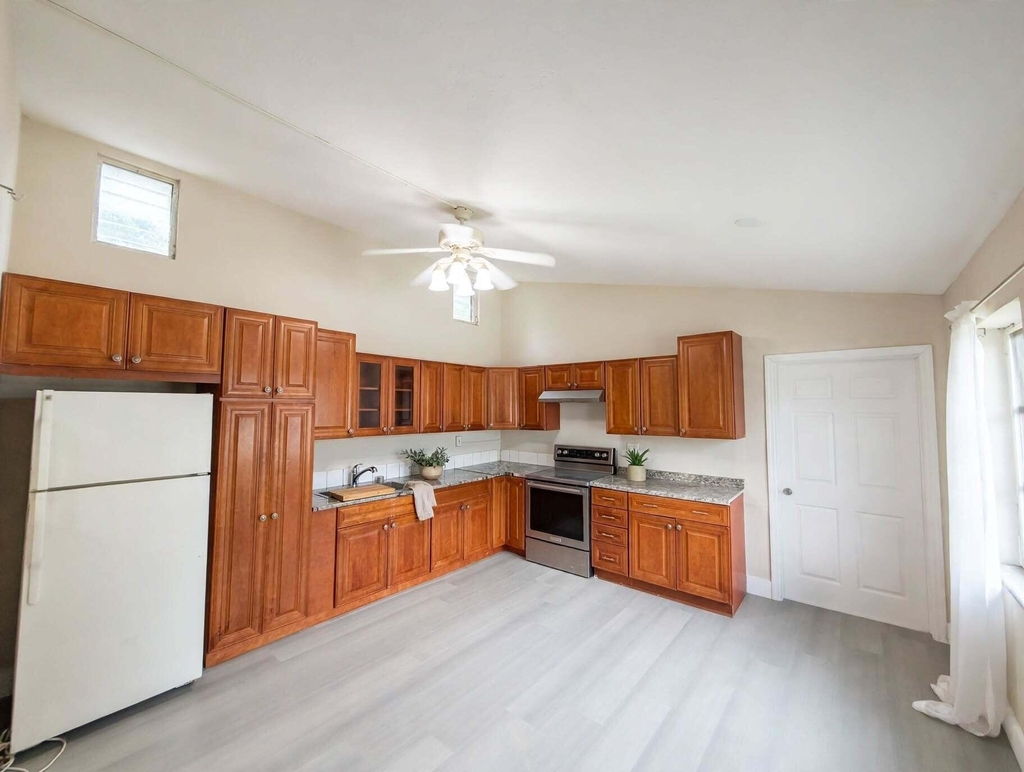 216 Nw 12th Court - Photo 3