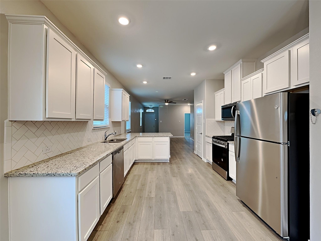 2337 Larimar Drive - Photo 4
