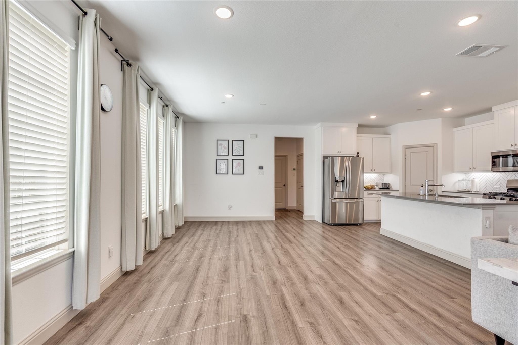 8833 Phoebe Road - Photo 6