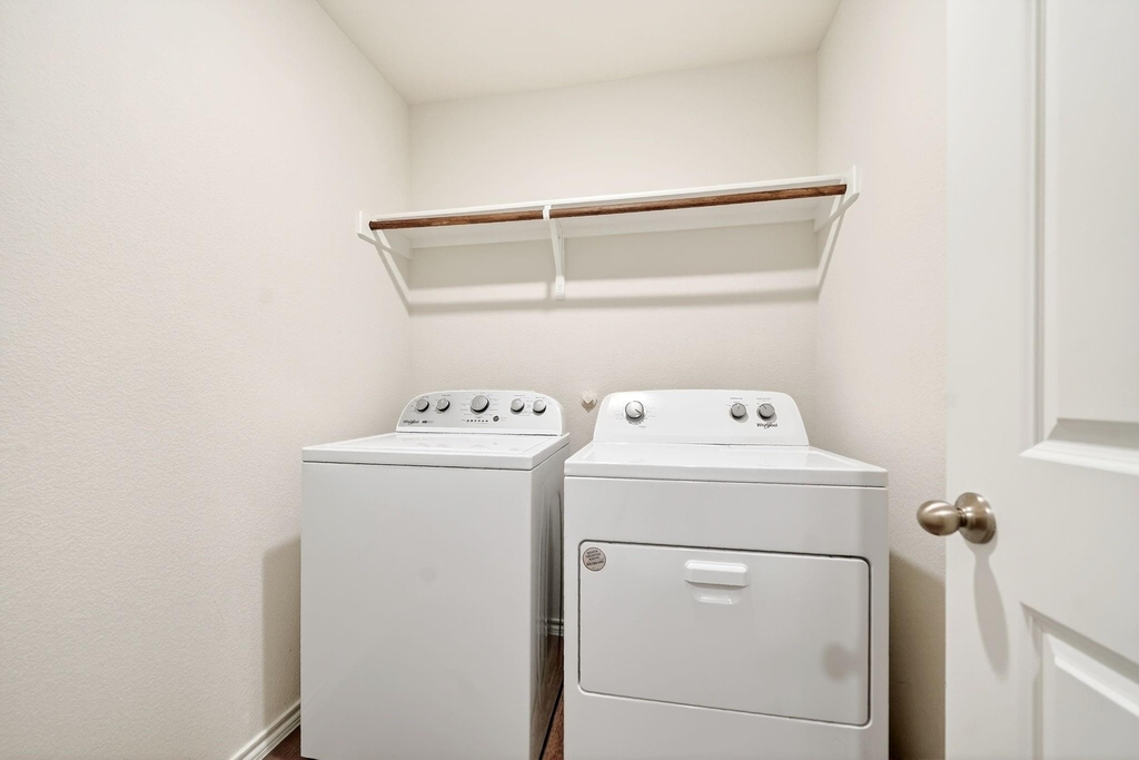 2108 Bailer Way - Photo 6