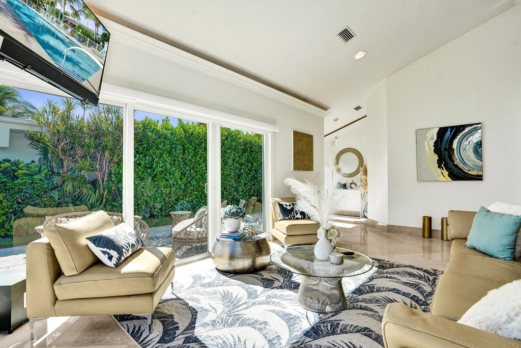 1212 Hillsboro Mile - Photo 4