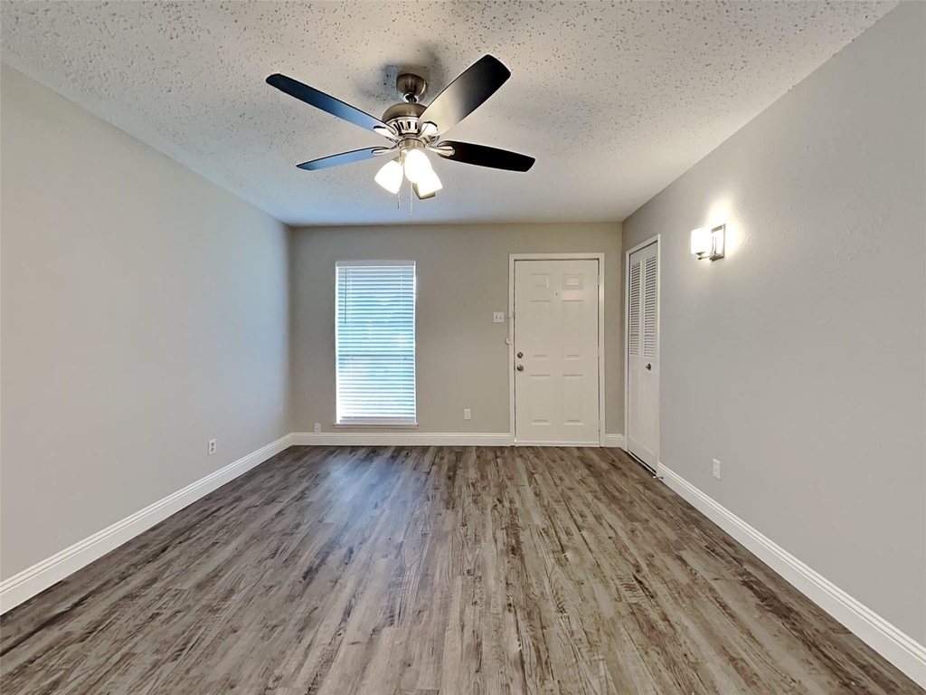 4015 Hartford Drive - Photo 1