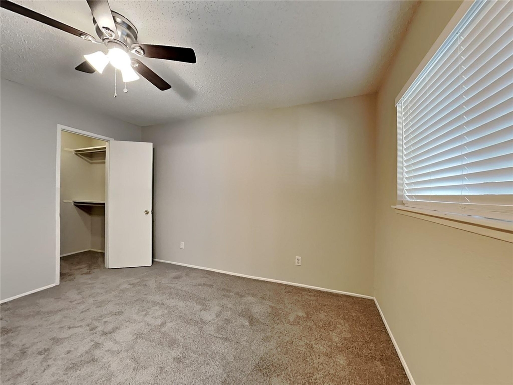 4015 Hartford Drive - Photo 10