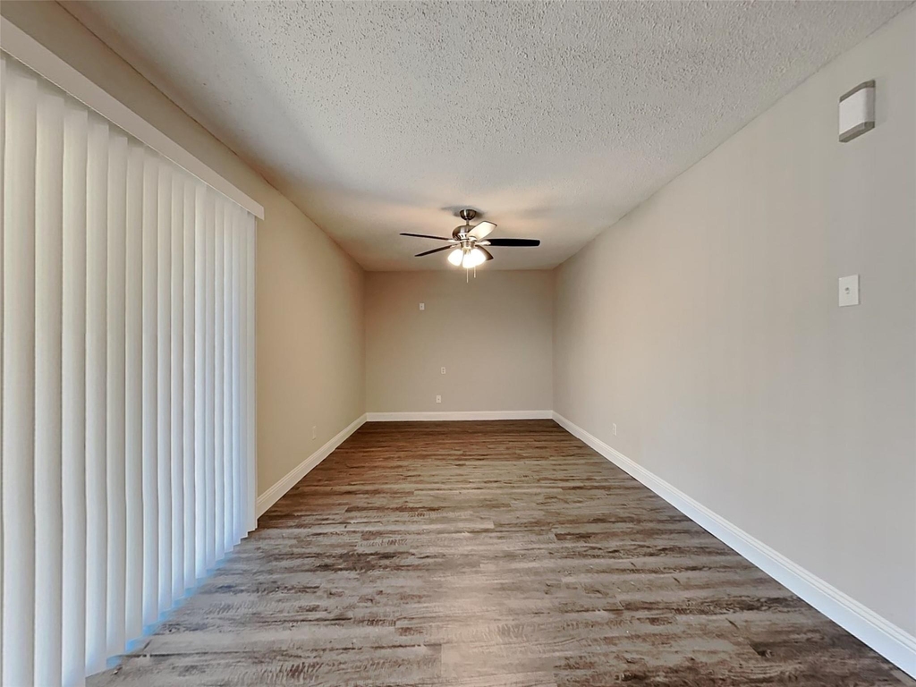 4015 Hartford Drive - Photo 6