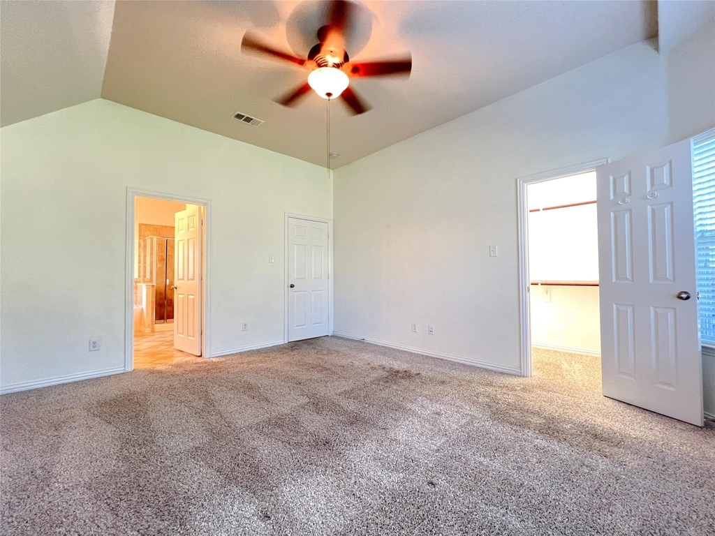 4120 Colina Avenue - Photo 9