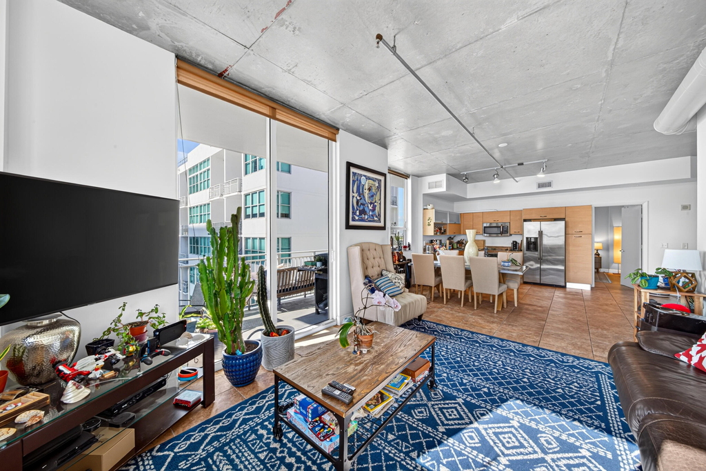 2275 Biscayne Boulevard - Photo 5