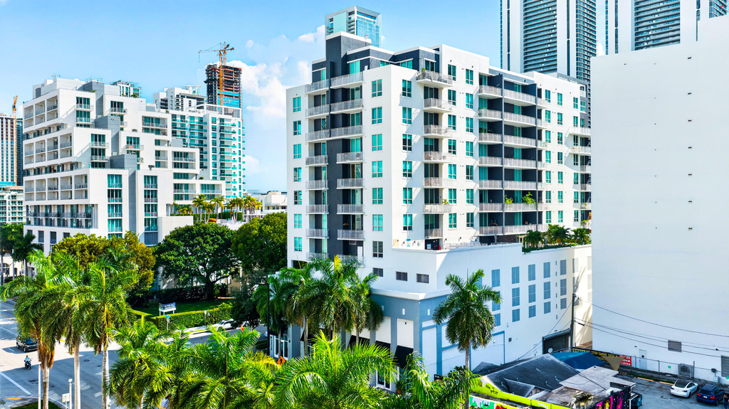 2275 Biscayne Boulevard - Photo 38