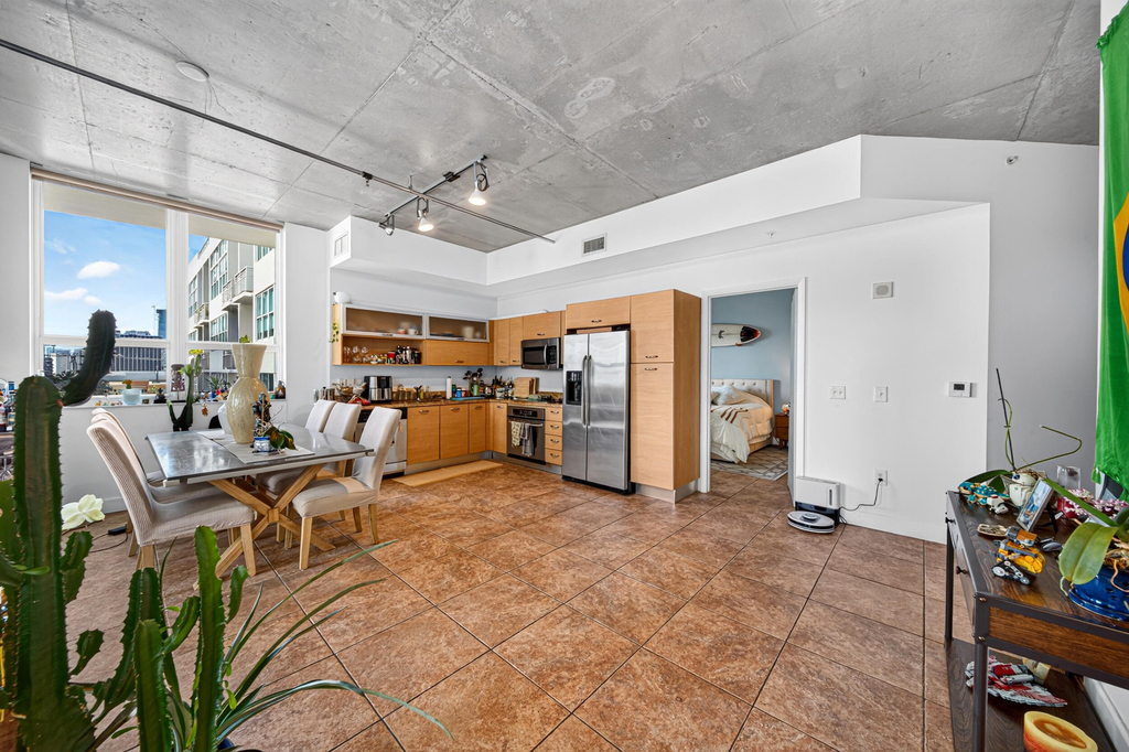2275 Biscayne Boulevard - Photo 0