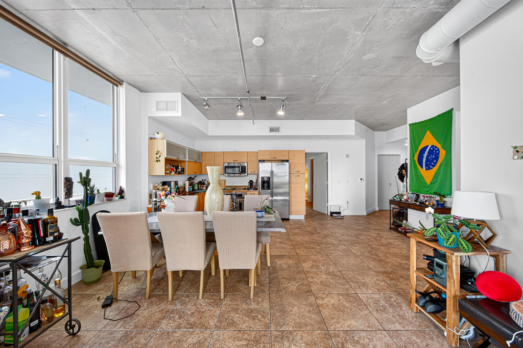 2275 Biscayne Boulevard - Photo 2