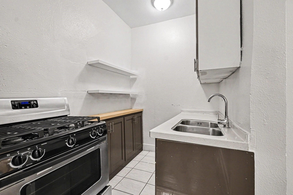 917 N Haskell Avenue - Photo 9