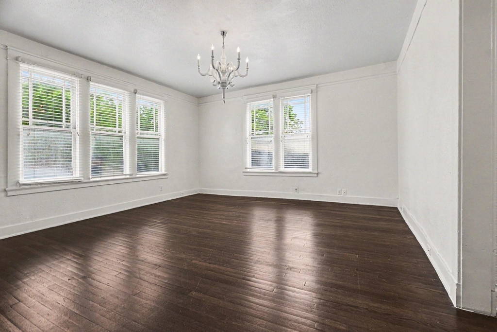 917 N Haskell Avenue - Photo 3
