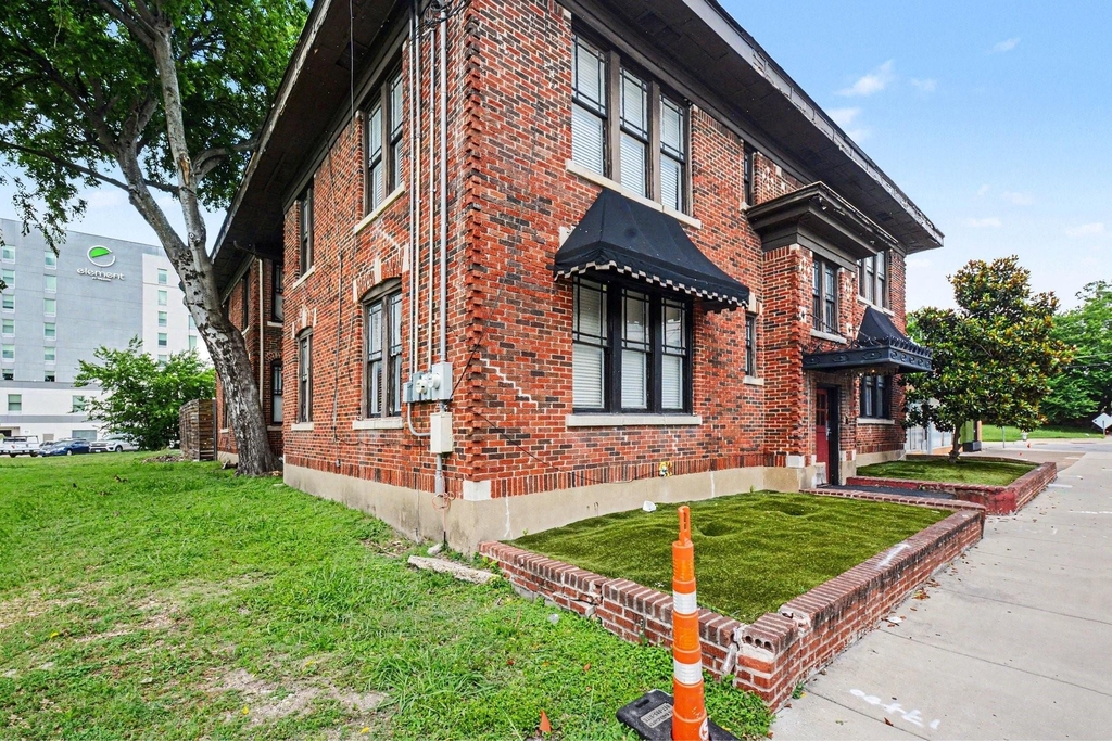 917 N Haskell Avenue - Photo 15