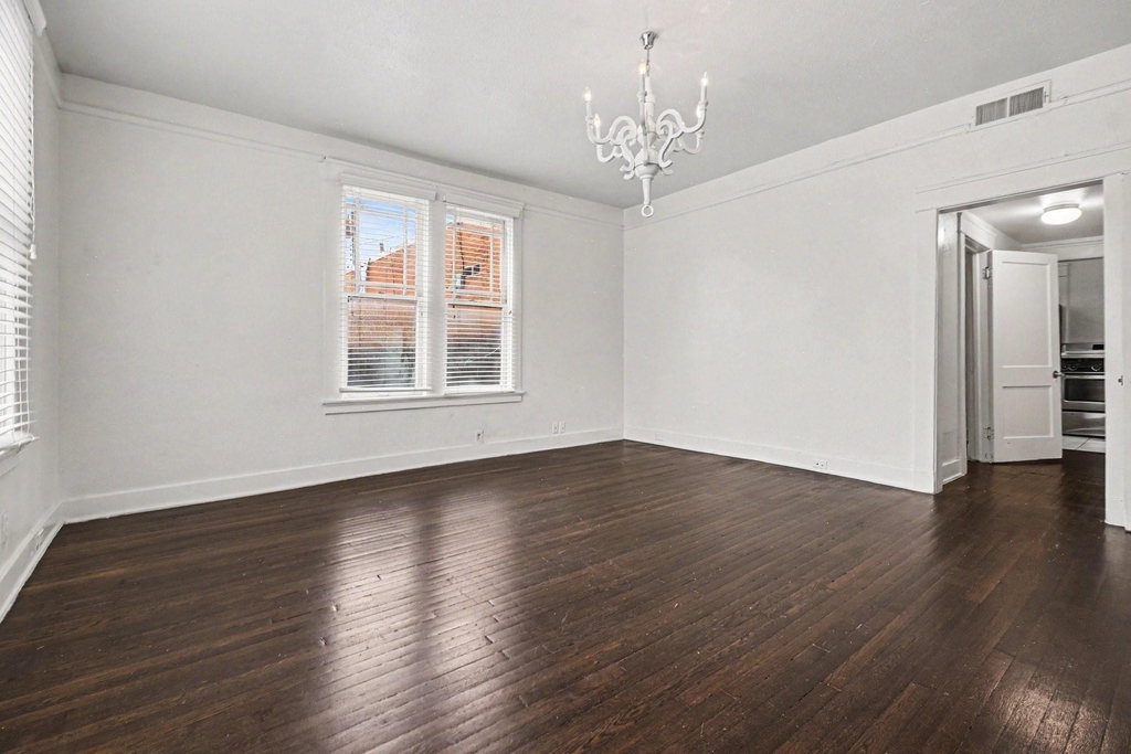 917 N Haskell Avenue - Photo 2