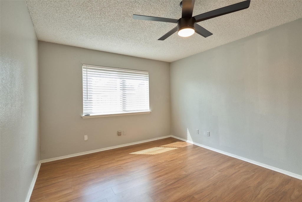 16151 Barbarossa Drive - Photo 18
