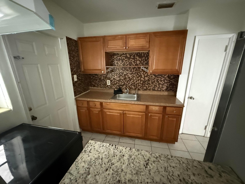 1125 Nw 144th Street - Photo 5