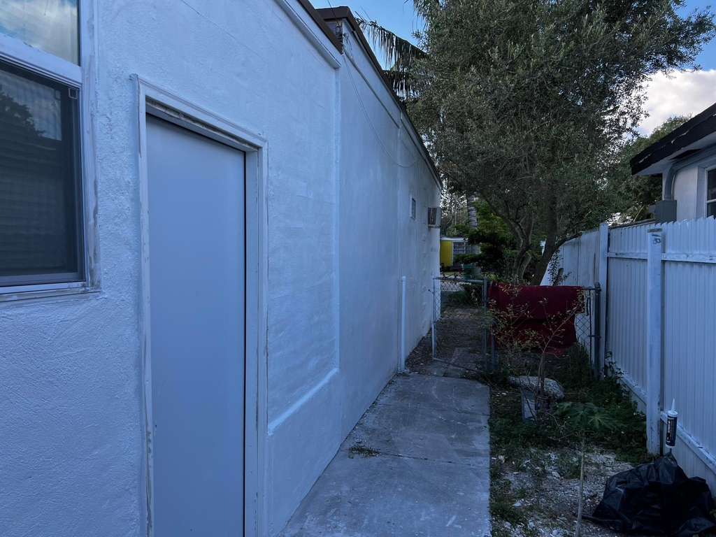1125 Nw 144th Street - Photo 23