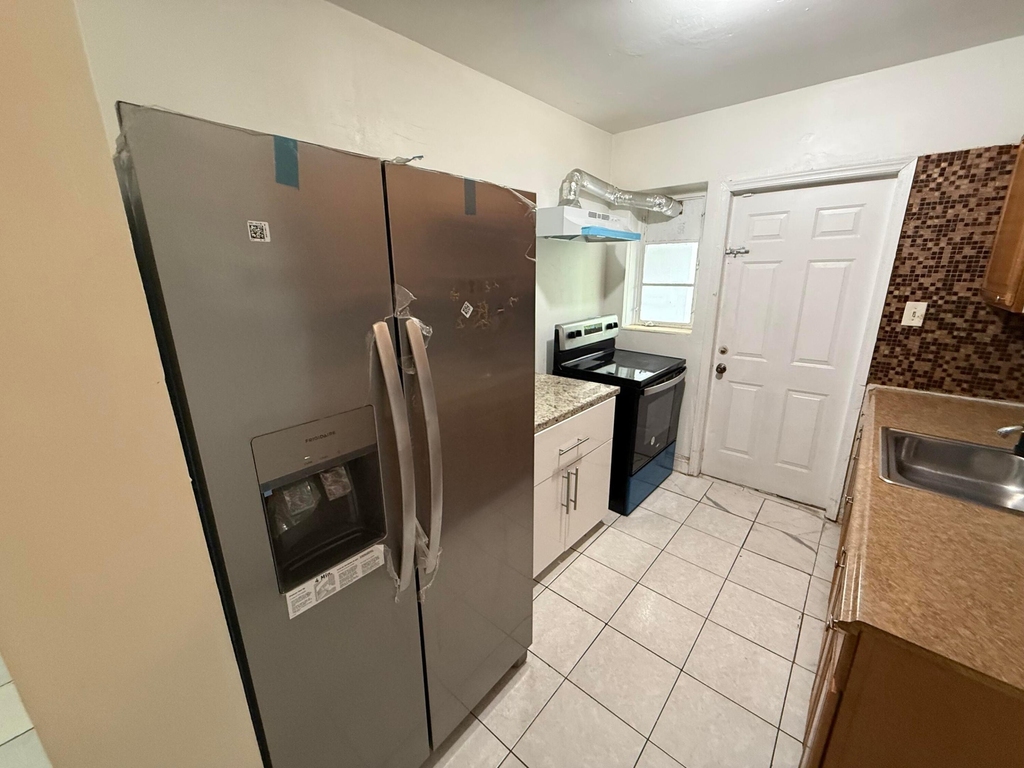 1125 Nw 144th Street - Photo 7