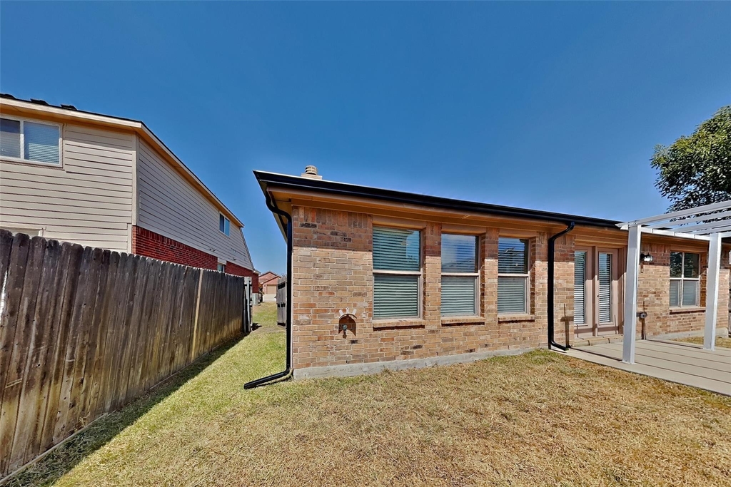 437 Sandy Creek Drive - Photo 16