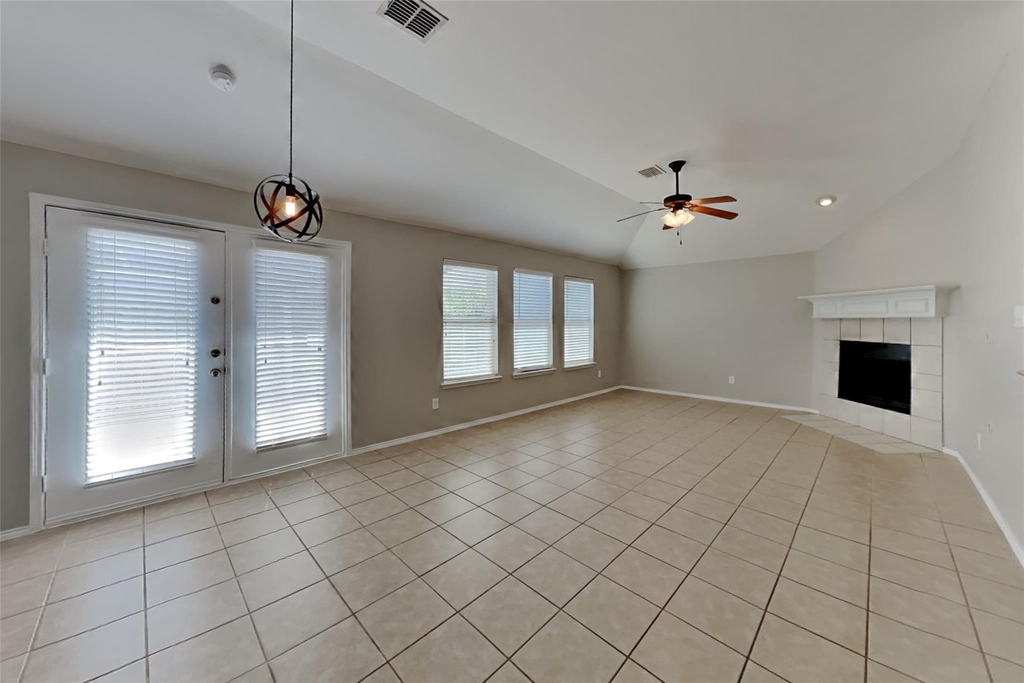 437 Sandy Creek Drive - Photo 1