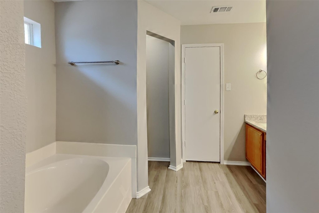 1709 Ryanfeld Drive - Photo 9