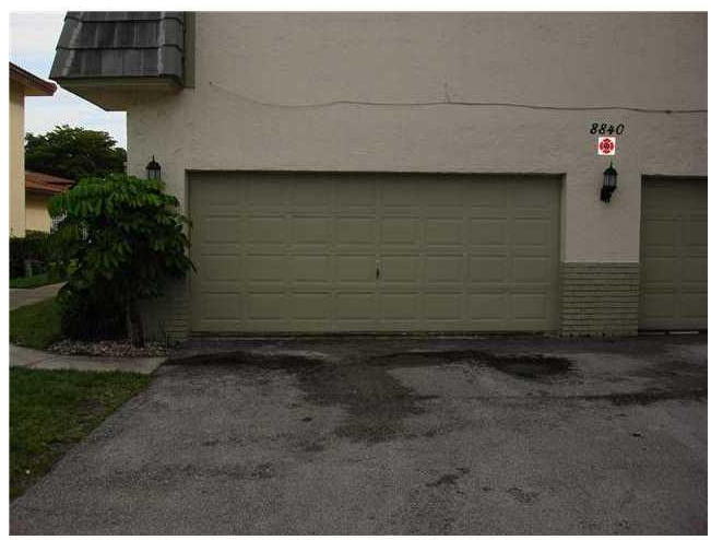 8840 Nw 30th Street - Photo 2