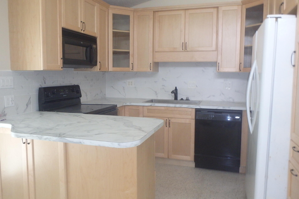 1651 Se 8th Street - Photo 3