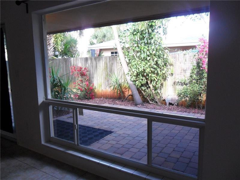 1009 Ne 23rd Drive - Photo 3