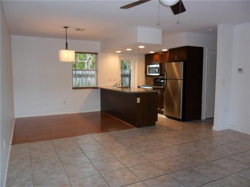 1009 Ne 23rd Drive - Photo 1
