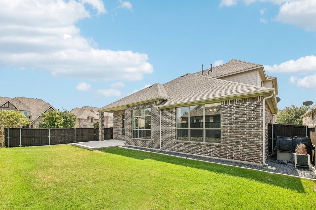 1036 Windy Hill Lane - Photo 31