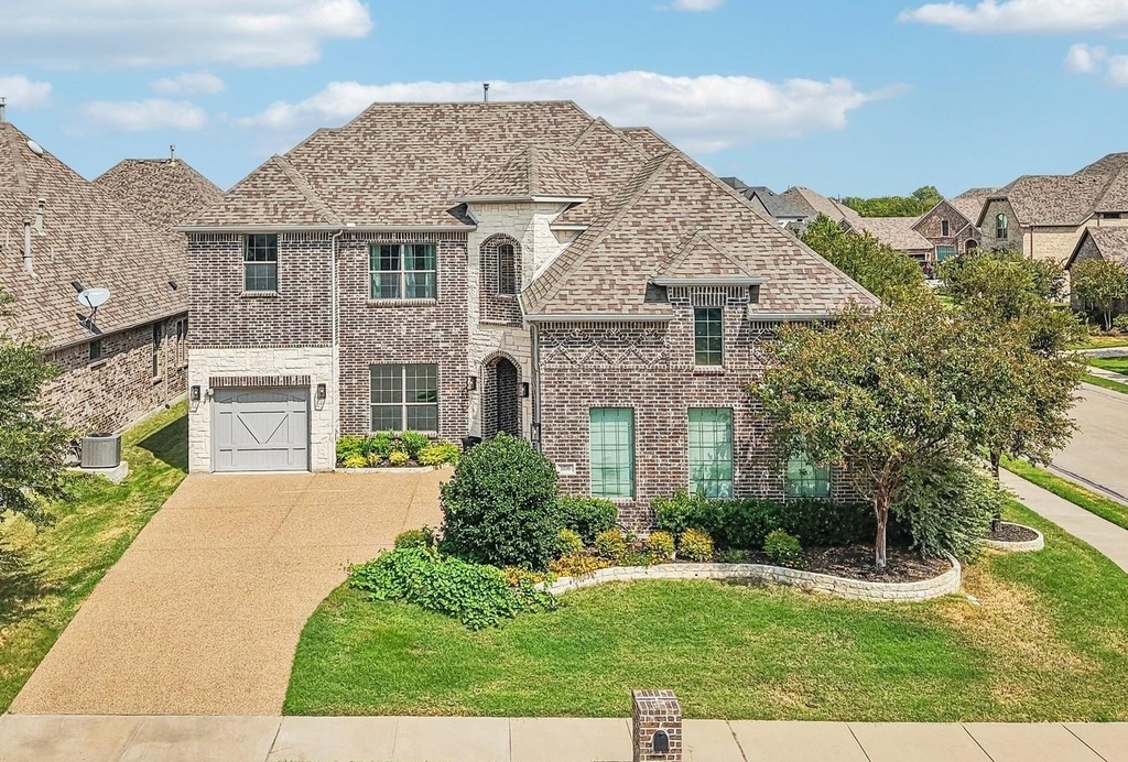 1036 Windy Hill Lane - Photo 0