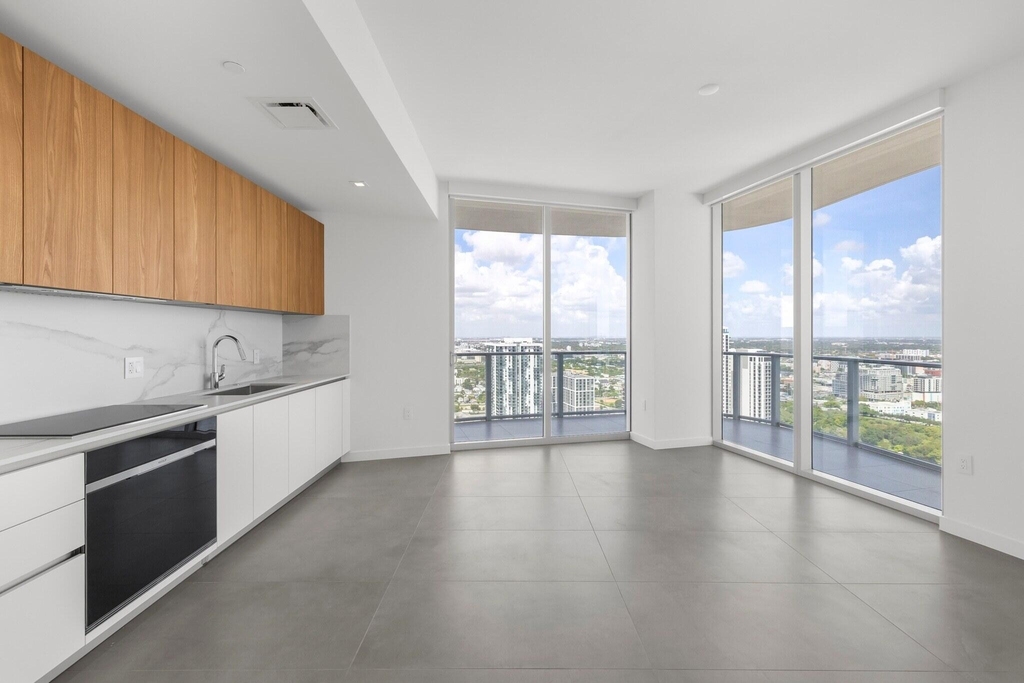 1400 Biscayne Boulevard - Photo 7