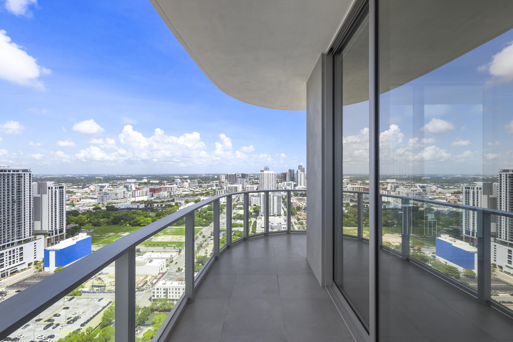 1400 Biscayne Boulevard - Photo 0