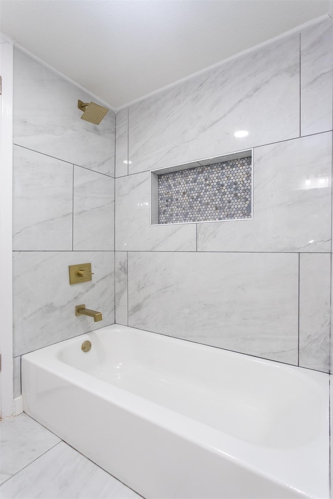 1219 Cloverdale Drive - Photo 11