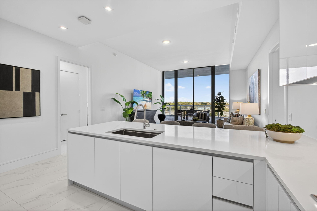 220 Lake Shore Drive - Photo 13
