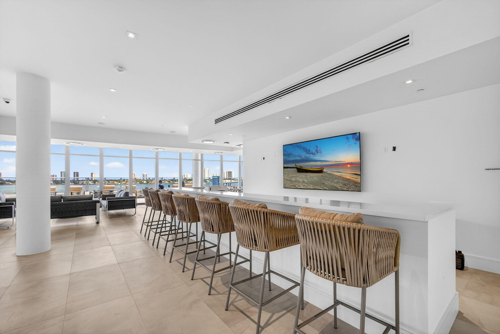 220 Lake Shore Drive - Photo 69