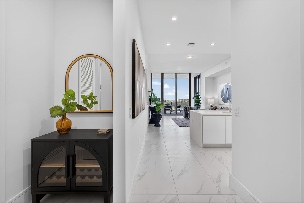 220 Lake Shore Drive - Photo 8