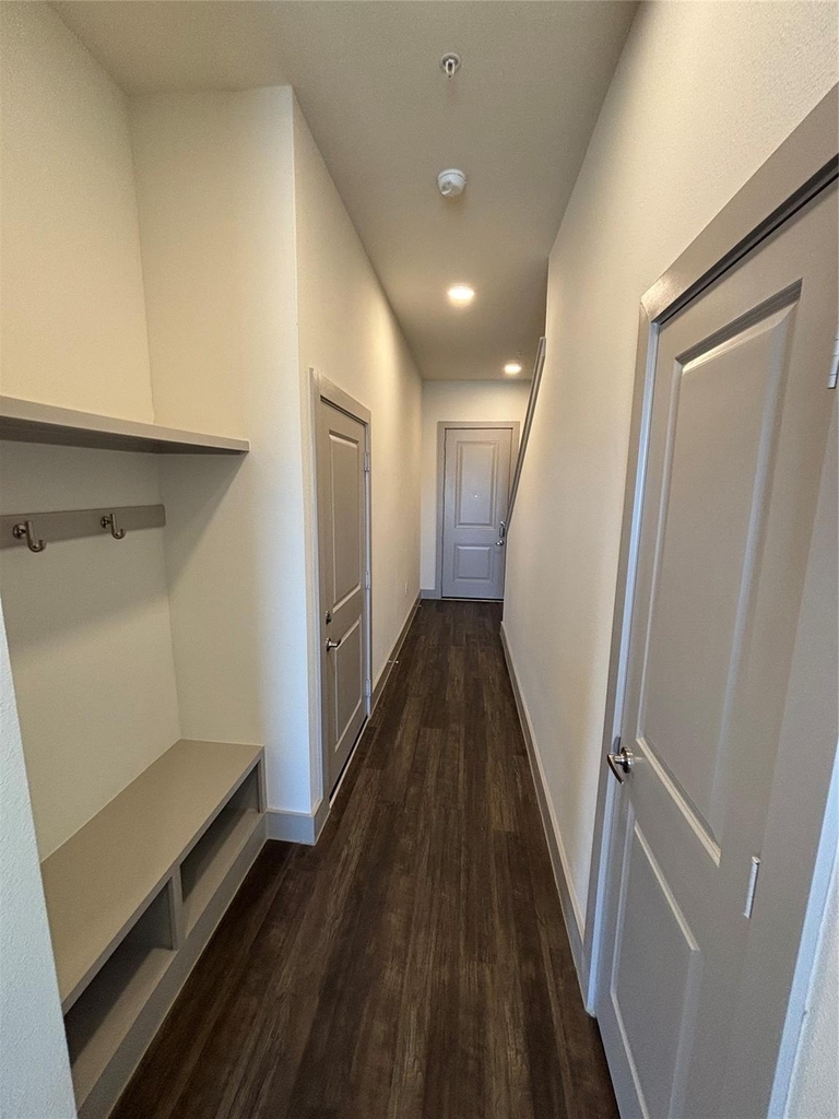 2036 Oak Grove - Photo 1
