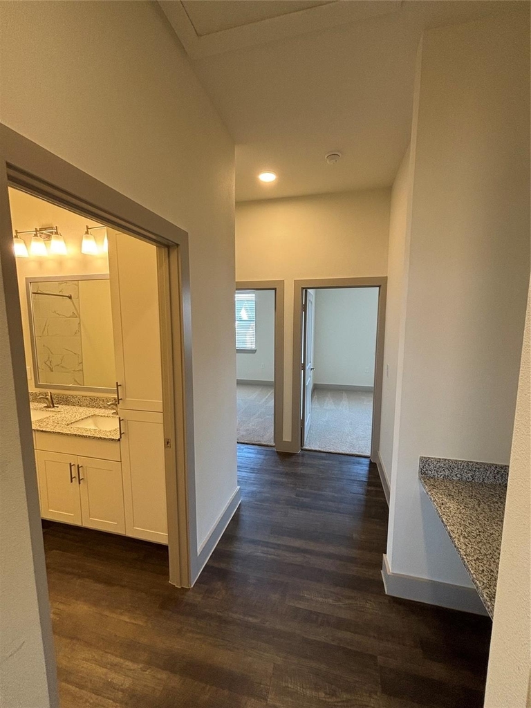 2036 Oak Grove - Photo 14