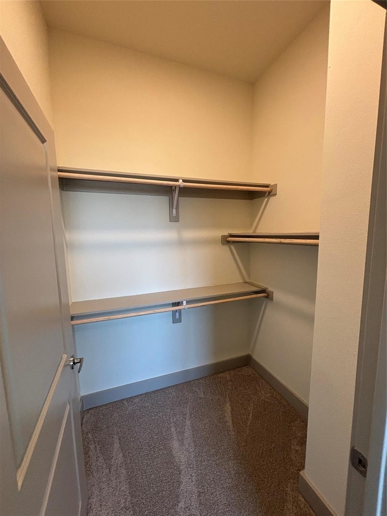 2036 Oak Grove - Photo 17