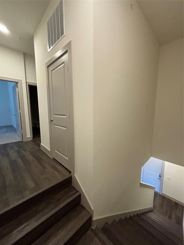 2036 Oak Grove - Photo 13
