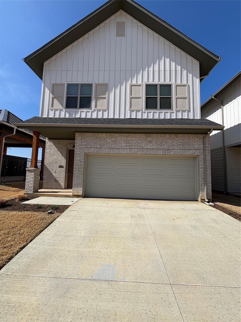 2036 Oak Grove - Photo 0