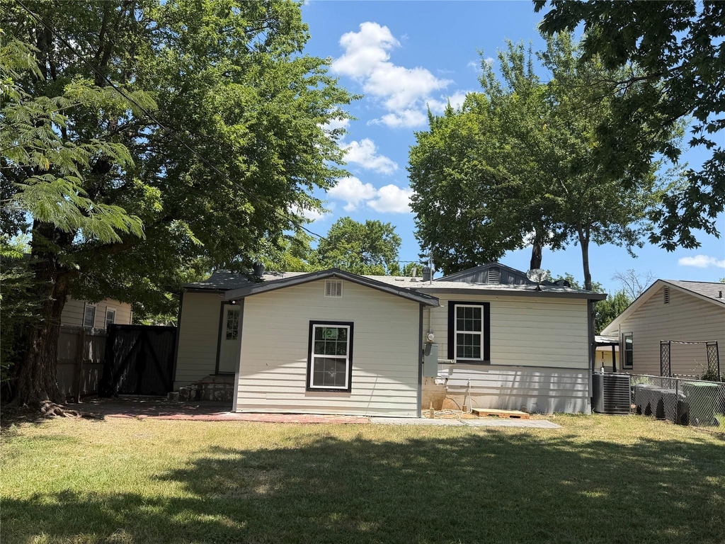 231 Elm Street - Photo 16