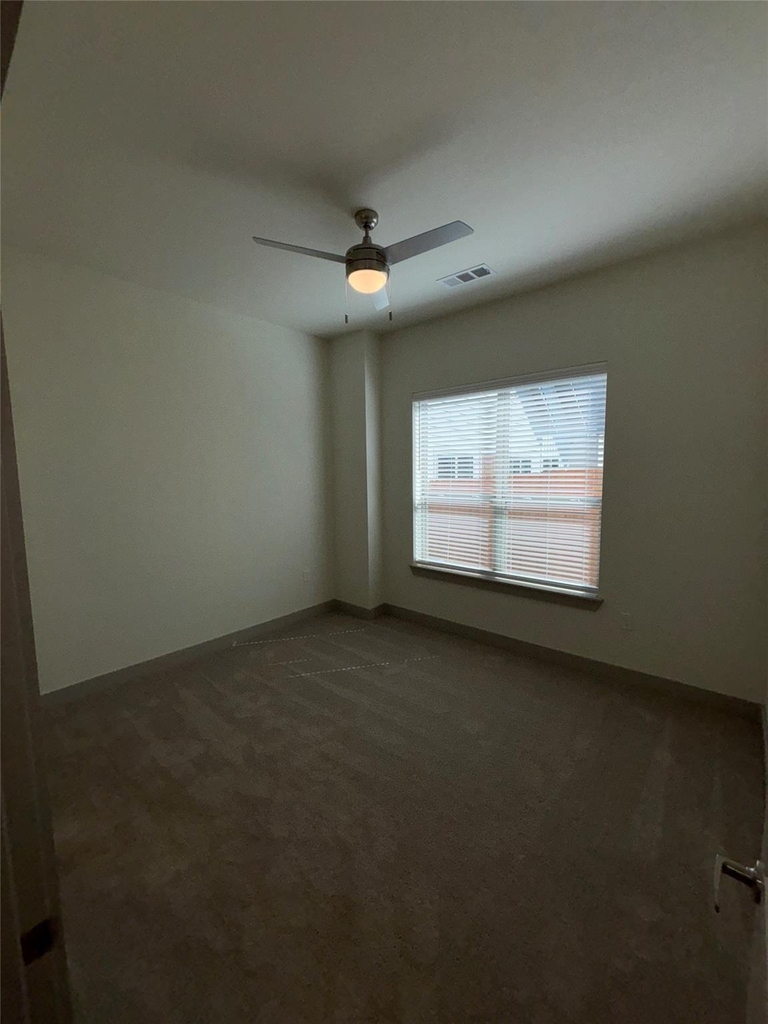 2036 Oak Grove - Photo 9