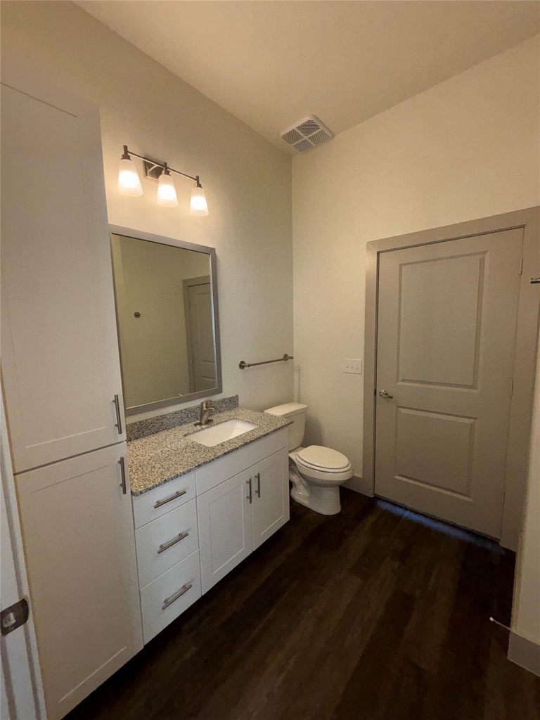 2036 Oak Grove - Photo 18