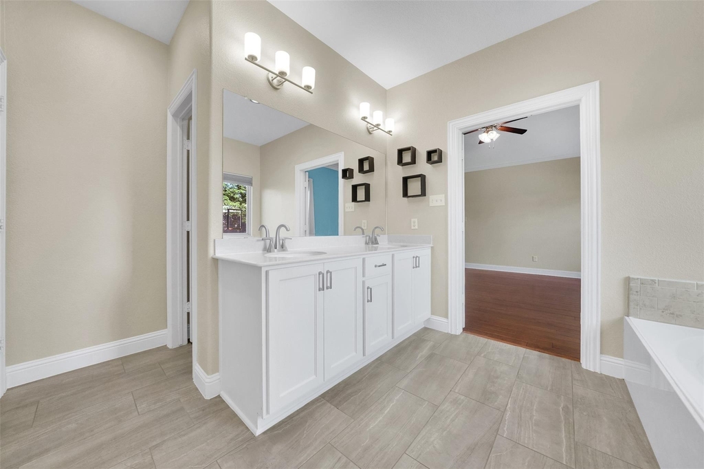 5805 Zinnia Drive - Photo 18